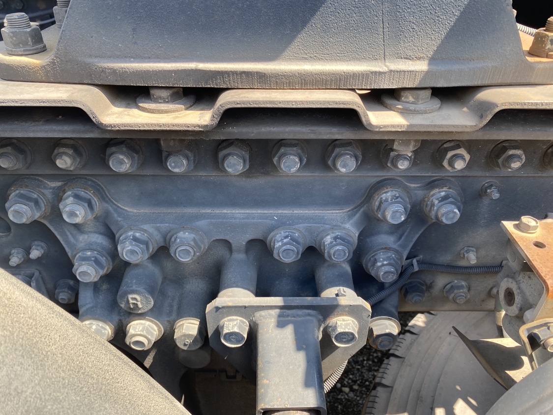 H27年式 ハイルーフトラクタ、車検付 マニュアル車|中古トラックの販売・買取・査定のアイナビ