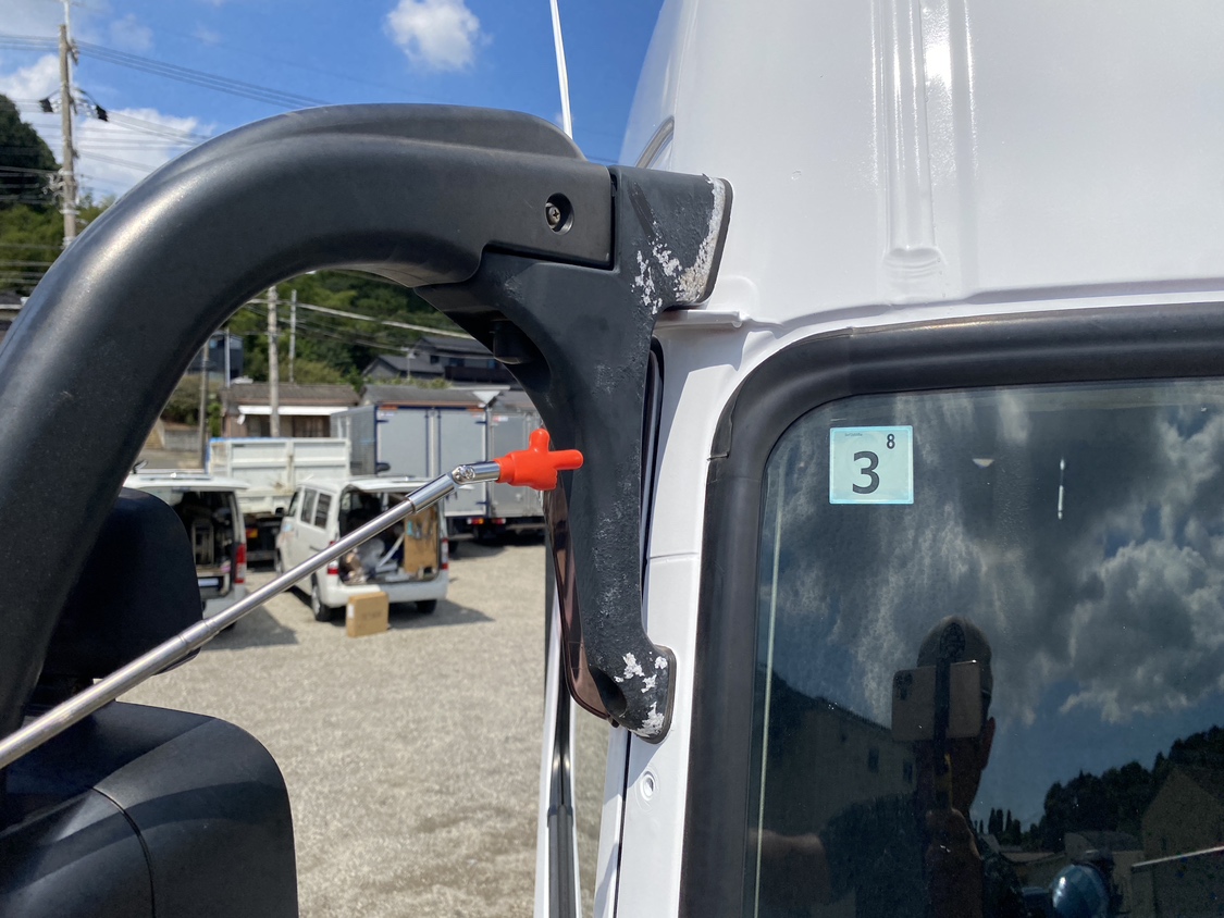 H27年式 ハイルーフトラクタ、車検付 マニュアル車|中古トラックの販売・買取・査定のアイナビ