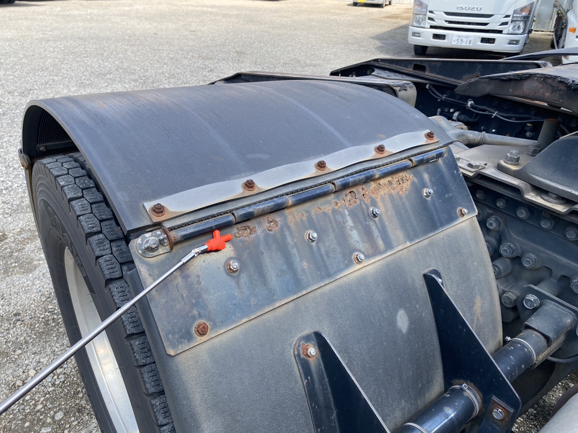 H27年式 ハイルーフトラクタ、車検付 マニュアル車|中古トラックの販売・買取・査定のアイナビ