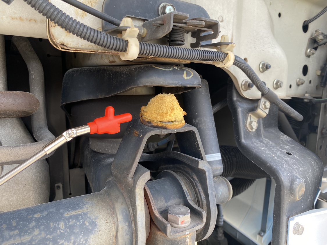 H27年式 ハイルーフトラクタ、車検付 マニュアル車|中古トラックの販売・買取・査定のアイナビ