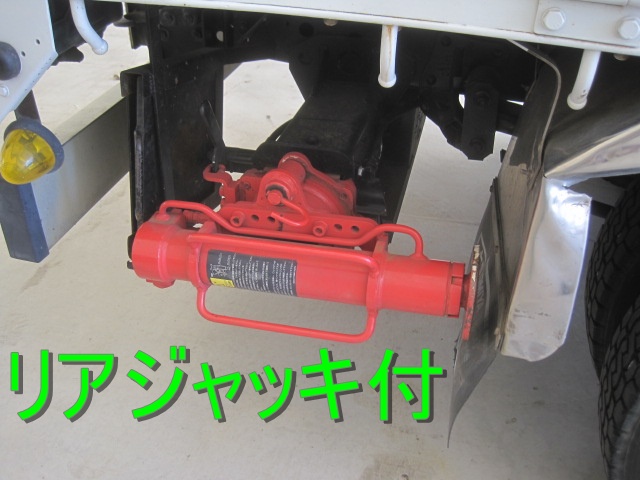 5段ブームリアジャッキ付ラジコン付ショートボディ床縞板|中古トラックの販売・買取・査定のアイナビ