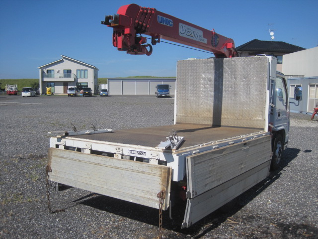 5段ブームリアジャッキ付ラジコン付ショートボディ床縞板|中古トラックの販売・買取・査定のアイナビ