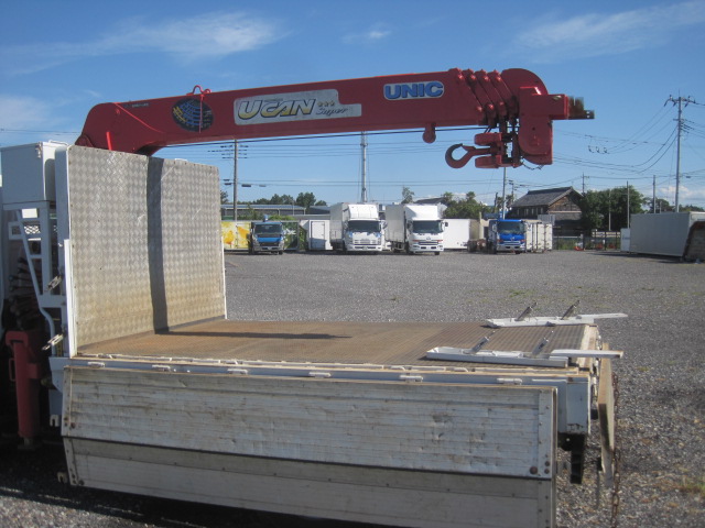 5段ブームリアジャッキ付ラジコン付ショートボディ床縞板|中古トラックの販売・買取・査定のアイナビ