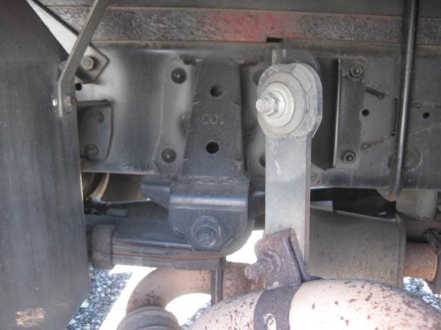 5段ブームリアジャッキ付ラジコン付ショートボディ床縞板|中古トラックの販売・買取・査定のアイナビ