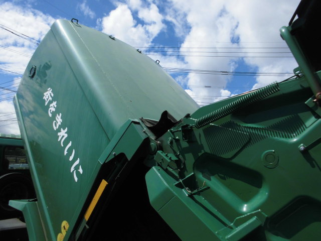 4Tパッカー車回転式ダンプ式塵芥車新明和2.55T積載|中古トラックの販売・買取・査定のアイナビ