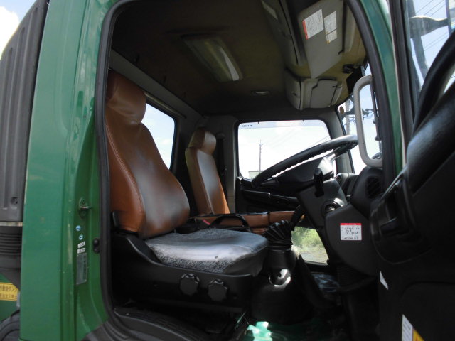 4Tパッカー車回転式ダンプ式塵芥車新明和2.55T積載|中古トラックの販売・買取・査定のアイナビ