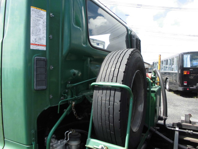 4Tパッカー車回転式ダンプ式塵芥車新明和2.55T積載|中古トラックの販売・買取・査定のアイナビ