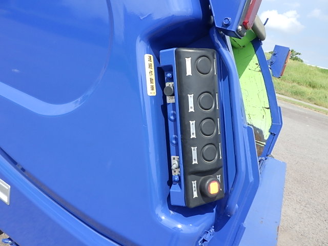 いすゞ 平成24年式 塵芥車 4.3立米 プレス式|中古トラックの販売・買取・査定のアイナビ