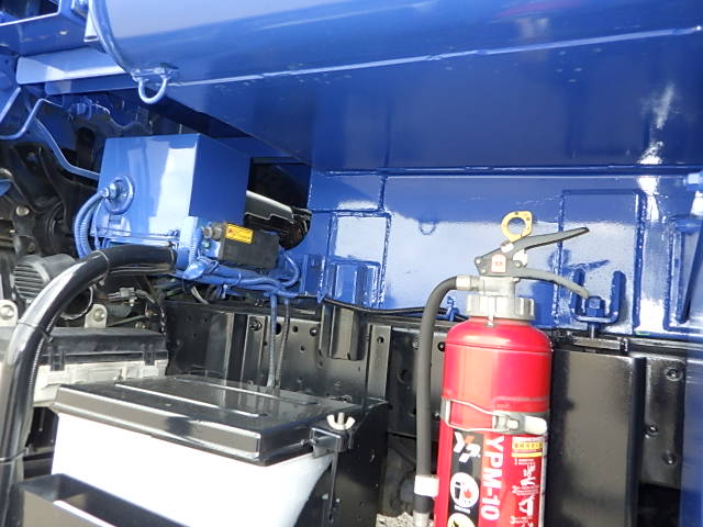 いすゞ 平成24年式 塵芥車 4.3立米 プレス式|中古トラックの販売・買取・査定のアイナビ