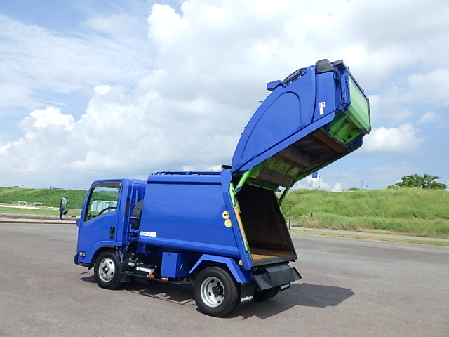 いすゞ 平成24年式 塵芥車 4.3立米 プレス式|中古トラックの販売・買取・査定のアイナビ