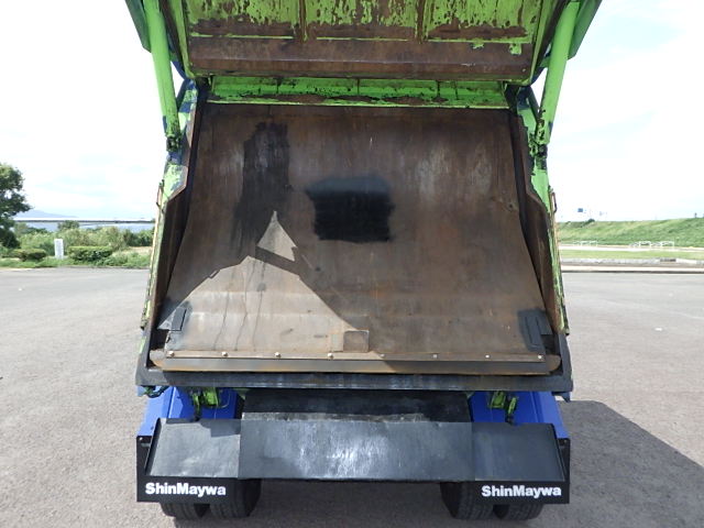 いすゞ 平成24年式 塵芥車 4.3立米 プレス式|中古トラックの販売・買取・査定のアイナビ