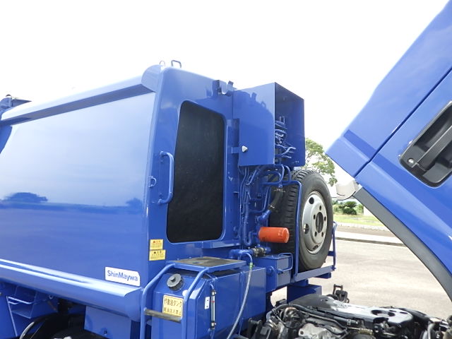 いすゞ 平成24年式 塵芥車 4.3立米 プレス式|中古トラックの販売・買取・査定のアイナビ