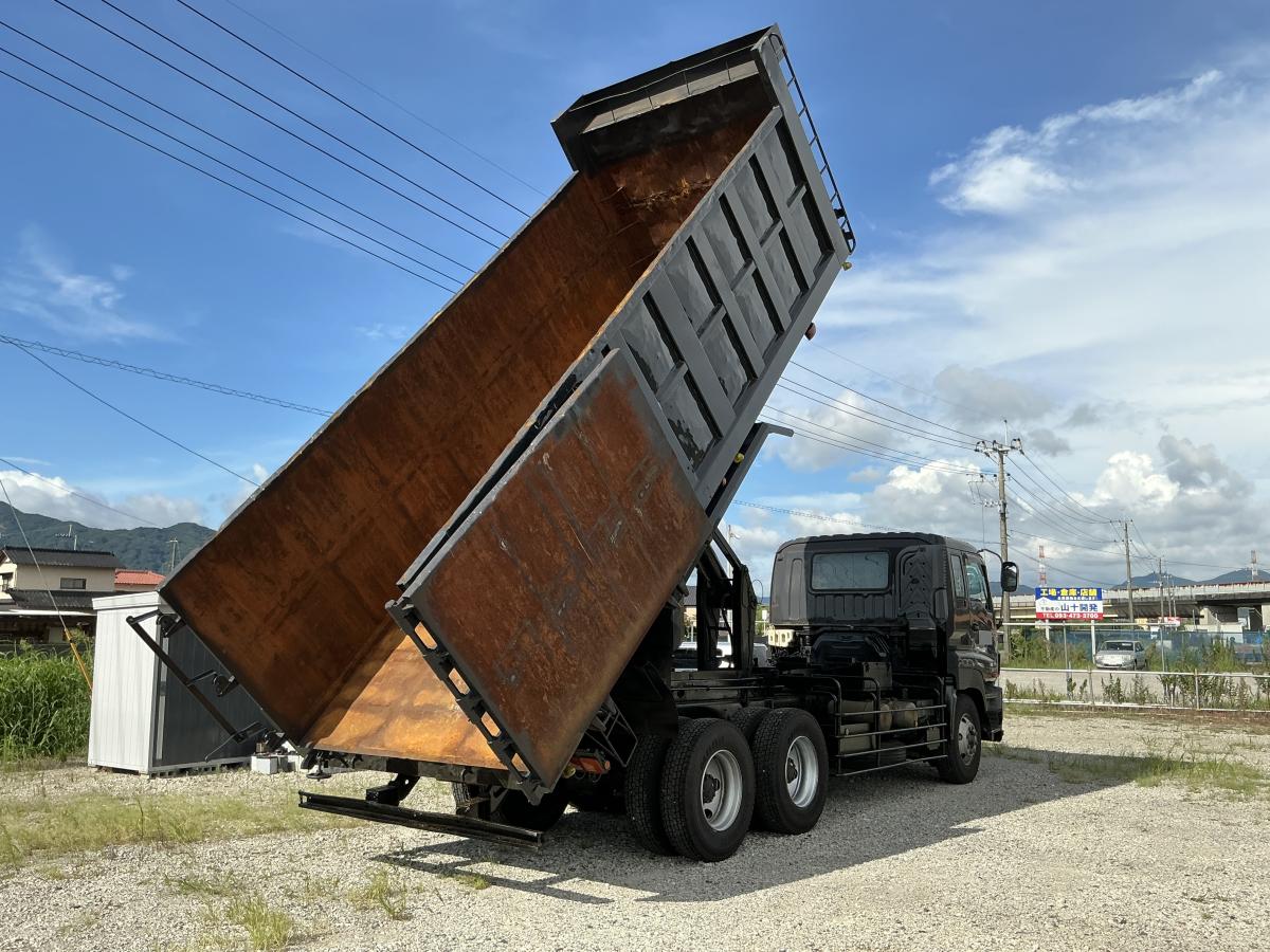 ★H19イスズギガ深ダンプ22トン車|中古トラックの販売・買取・査定のアイナビ