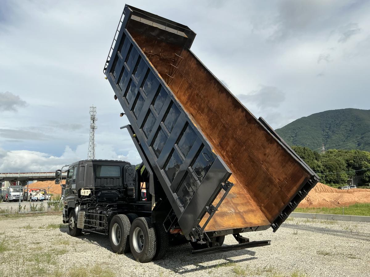 ★H19イスズギガ深ダンプ22トン車|中古トラックの販売・買取・査定のアイナビ