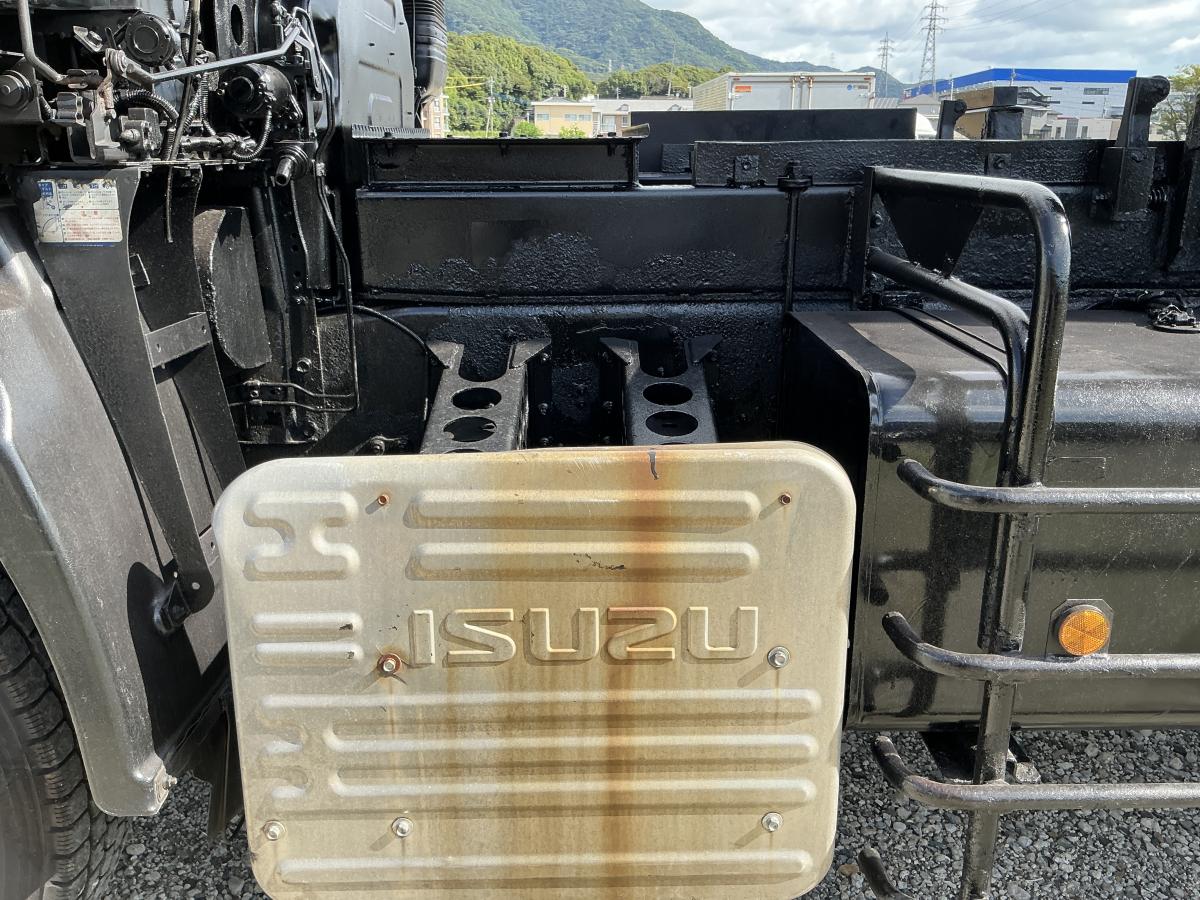 ★H19イスズギガ深ダンプ22トン車|中古トラックの販売・買取・査定のアイナビ