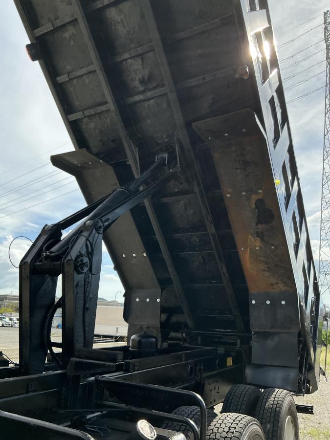 ★H19イスズギガ深ダンプ22トン車|中古トラックの販売・買取・査定のアイナビ