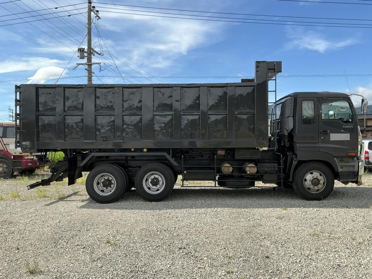 ★H19イスズギガ深ダンプ22トン車|中古トラックの販売・買取・査定のアイナビ