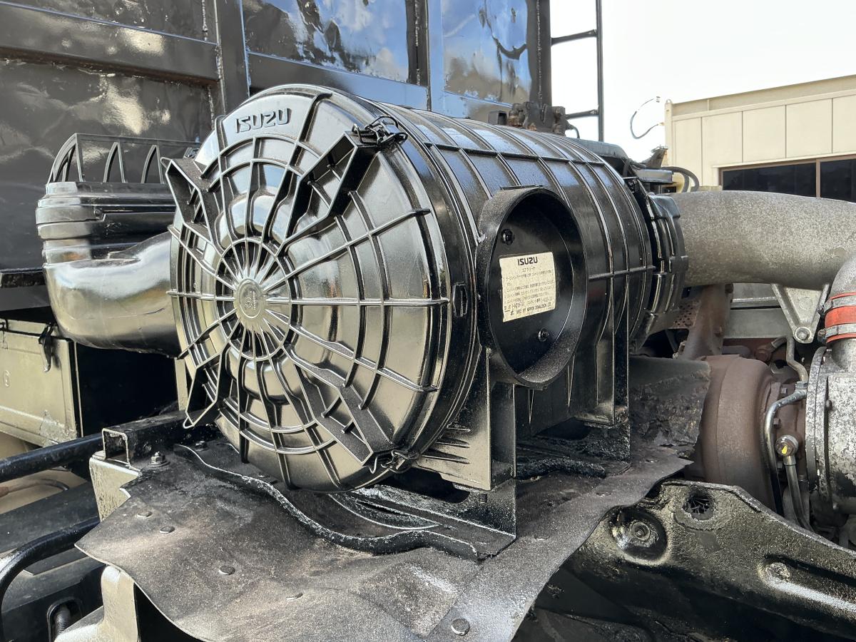 ★H19イスズギガ深ダンプ22トン車|中古トラックの販売・買取・査定のアイナビ