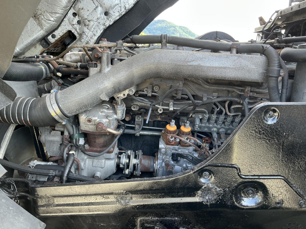 ★H19イスズギガ深ダンプ22トン車|中古トラックの販売・買取・査定のアイナビ