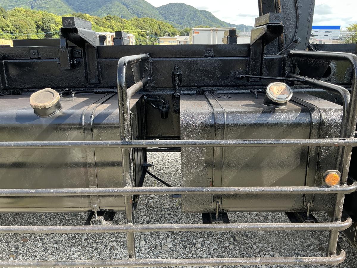 ★H19イスズギガ深ダンプ22トン車|中古トラックの販売・買取・査定のアイナビ