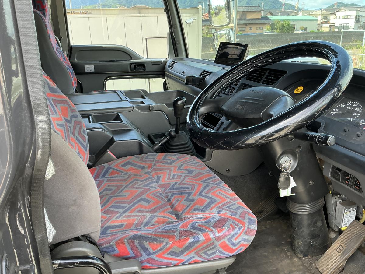 ★H19イスズギガ深ダンプ22トン車|中古トラックの販売・買取・査定のアイナビ