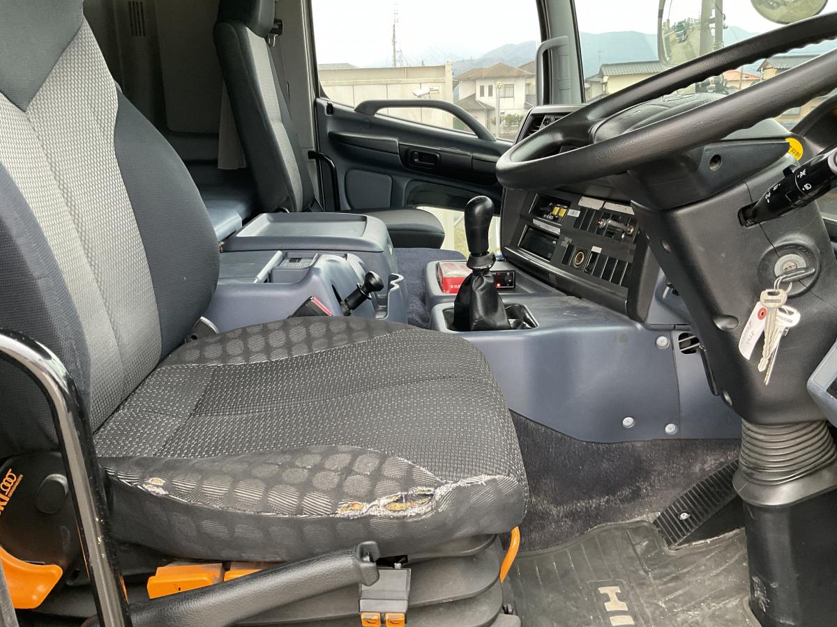 ★H18日野プロフィア深ダンプ22トンステンレスボディ水密|中古トラックの販売・買取・査定のアイナビ