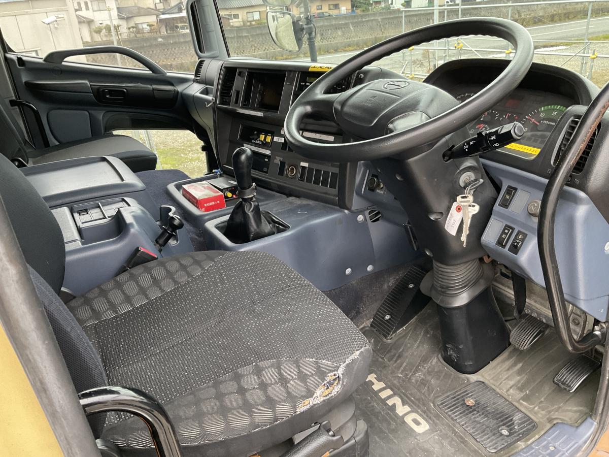 ★H18日野プロフィア深ダンプ22トンステンレスボディ水密|中古トラックの販売・買取・査定のアイナビ