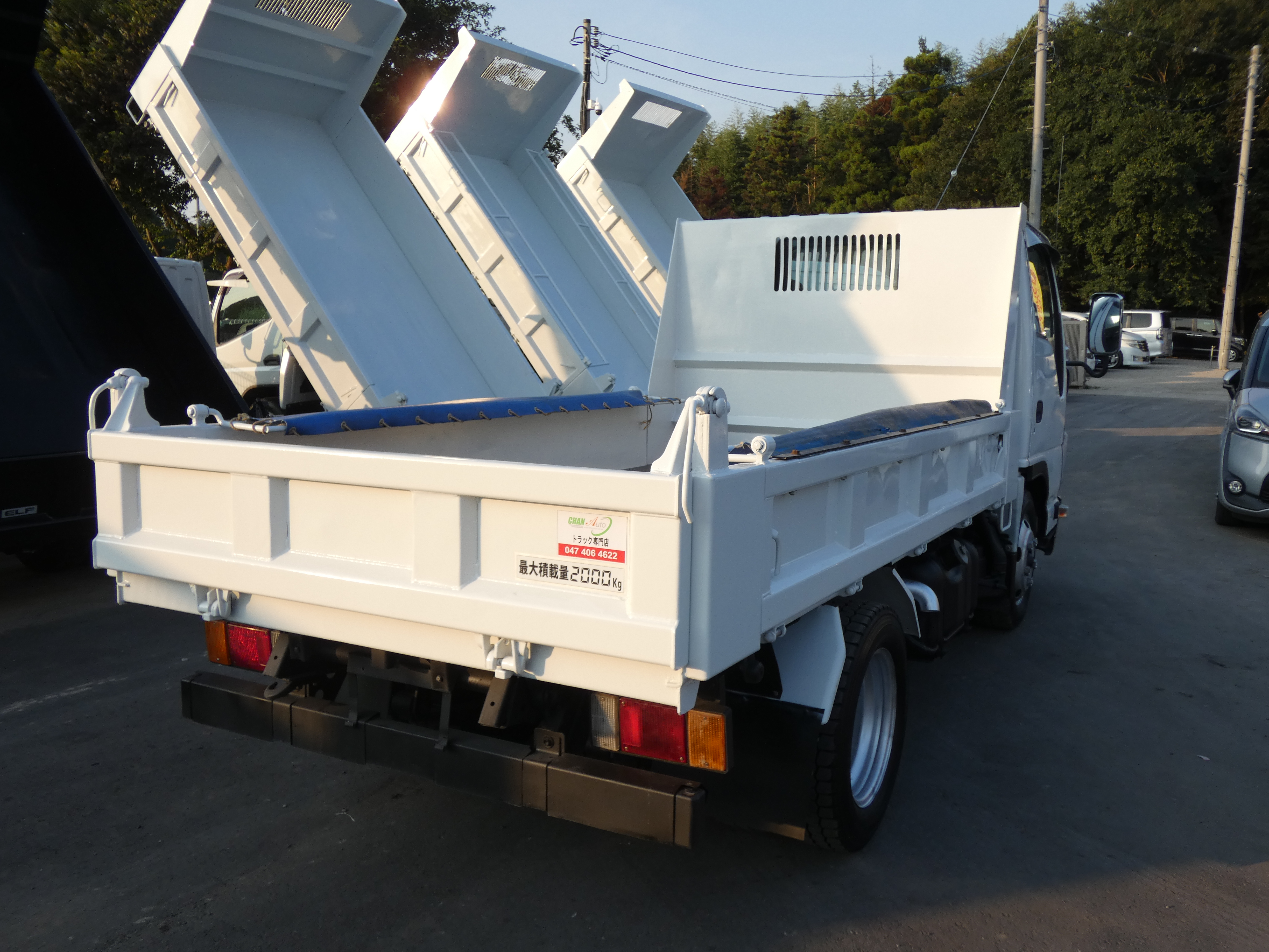 エルフ　2トン　ダンプ　コボレーン付き　250908|中古トラックの販売・買取・査定のアイナビ