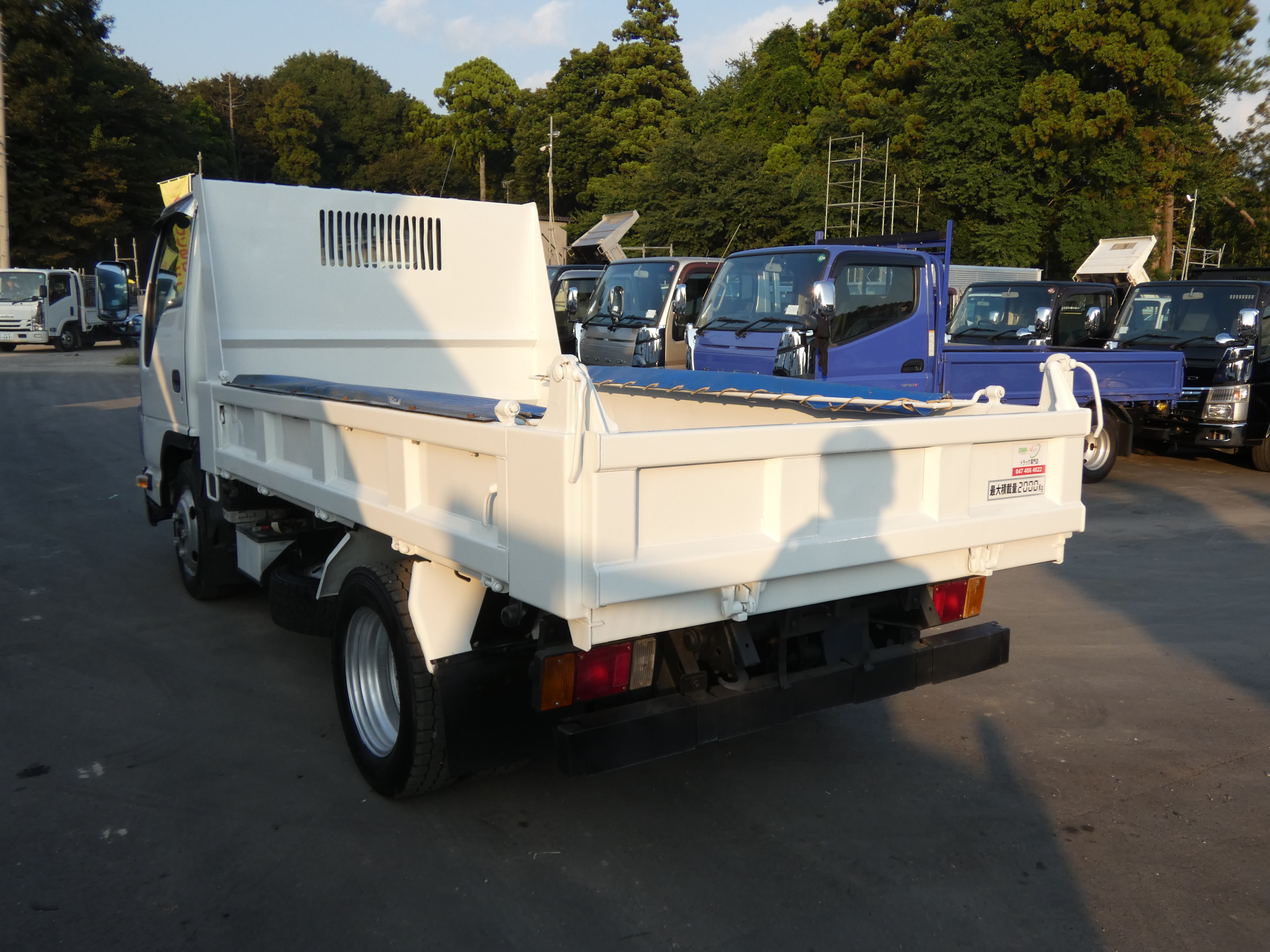 エルフ　2トン　ダンプ　コボレーン付き　250908|中古トラックの販売・買取・査定のアイナビ