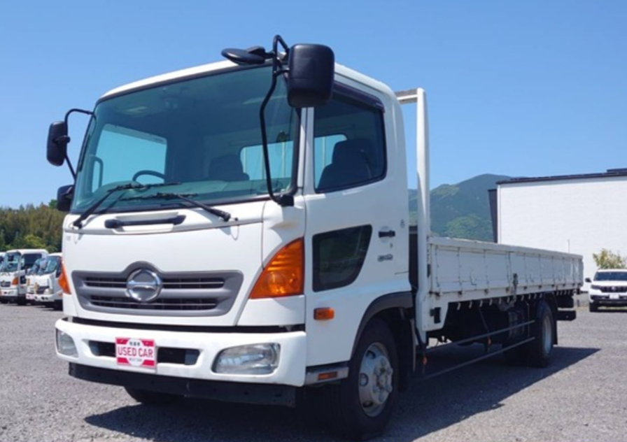 日野自動車レンジャー 4トン平ボディ 210馬力(カタログ値)|中古トラックの販売・買取・査定のアイナビ