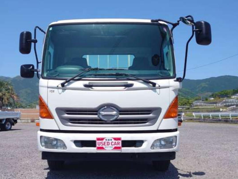 日野自動車レンジャー 4トン平ボディ 210馬力(カタログ値)|中古トラックの販売・買取・査定のアイナビ