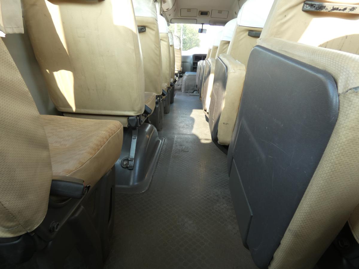 H18　29人乗り マイクロバス AT オートスイングドア　250909|中古トラックの販売・買取・査定のアイナビ