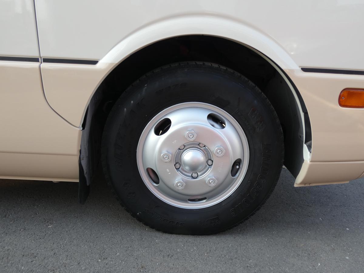 H18　29人乗り マイクロバス AT オートスイングドア　250909|中古トラックの販売・買取・査定のアイナビ