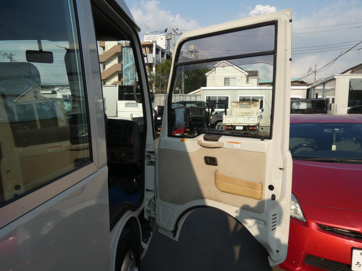 H18　29人乗り マイクロバス AT オートスイングドア　250909|中古トラックの販売・買取・査定のアイナビ