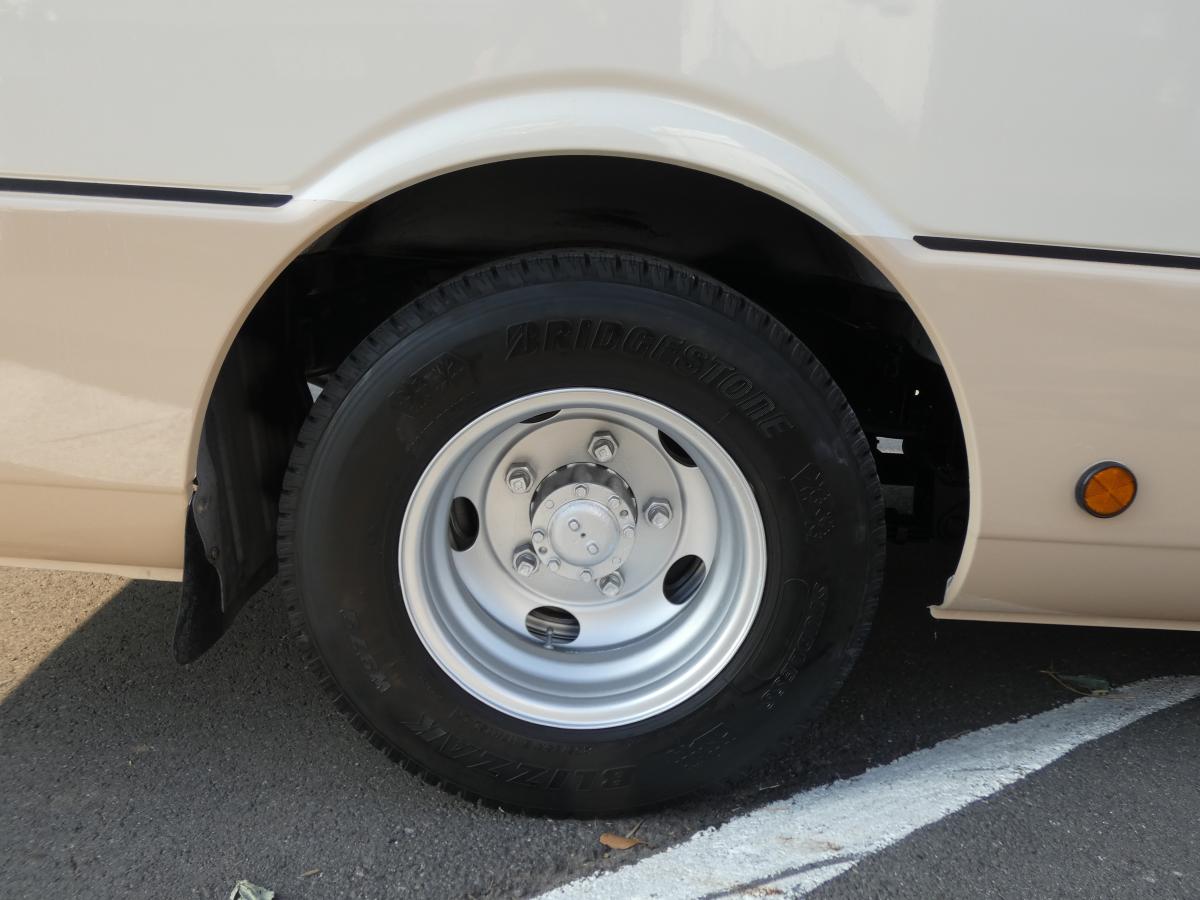 H18　29人乗り マイクロバス AT オートスイングドア　250909|中古トラックの販売・買取・査定のアイナビ