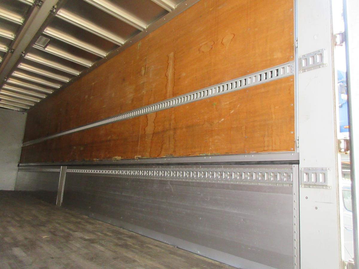 ハイルーフクオン4軸低床アルミウイング|中古トラックの販売・買取・査定のアイナビ