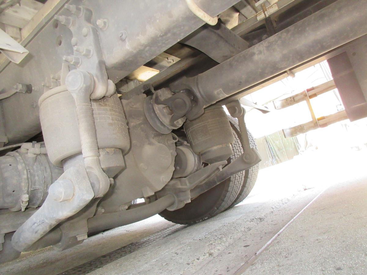 ハイルーフクオン4軸低床アルミウイング|中古トラックの販売・買取・査定のアイナビ