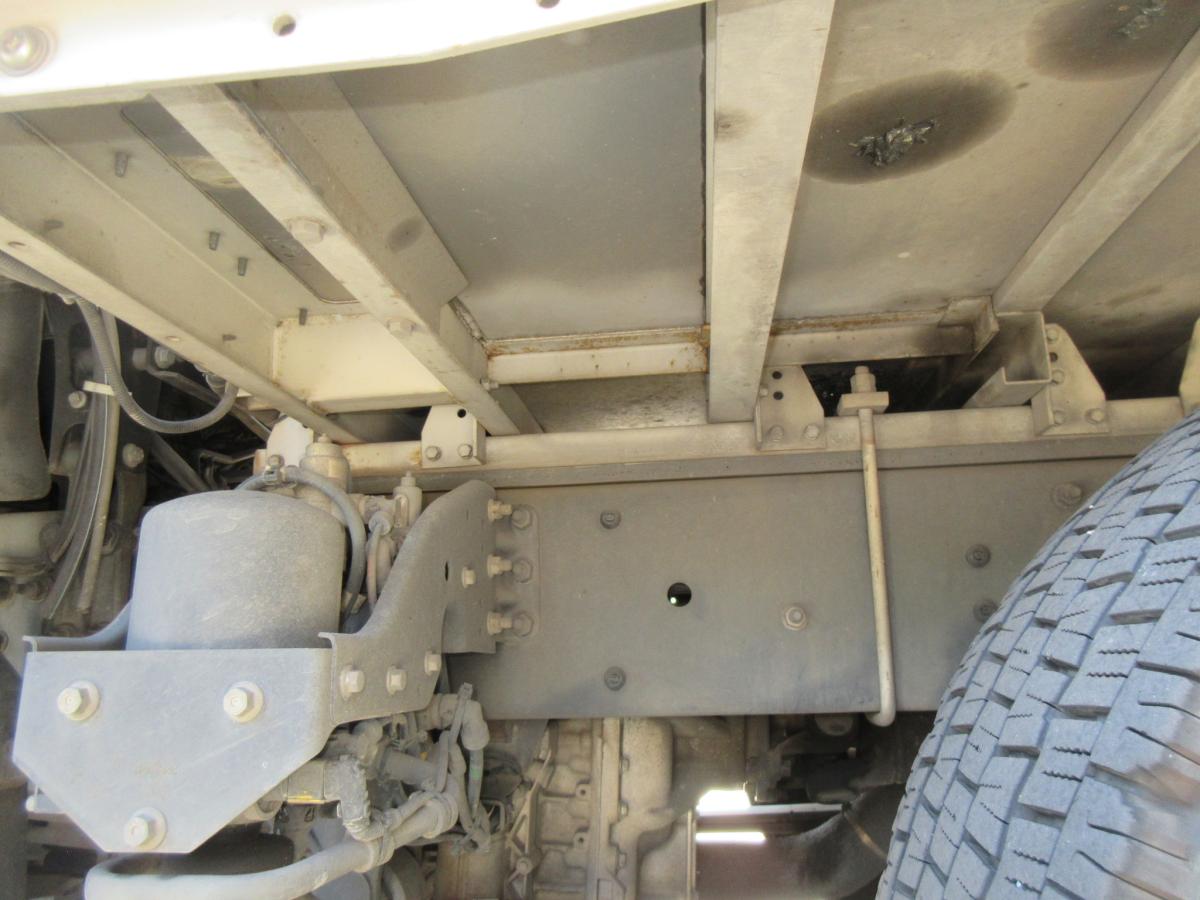 ハイルーフクオン4軸低床アルミウイング|中古トラックの販売・買取・査定のアイナビ