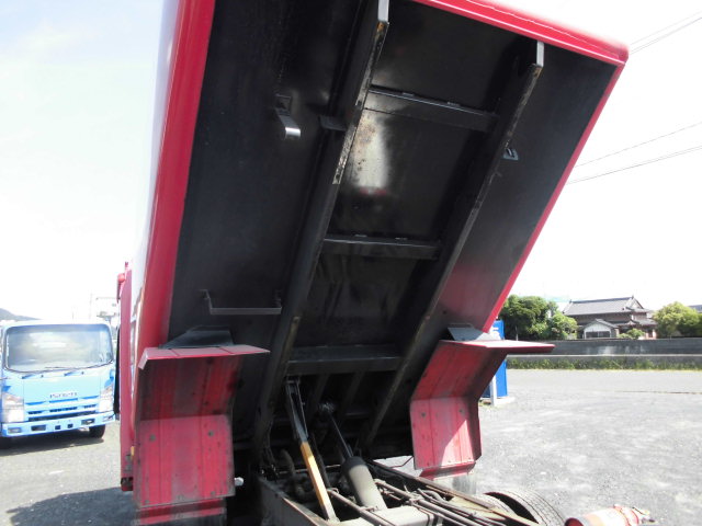 3tワイド パッカー車 回転式 ダンプ式 塵芥車 新明和|中古トラックの販売・買取・査定のアイナビ
