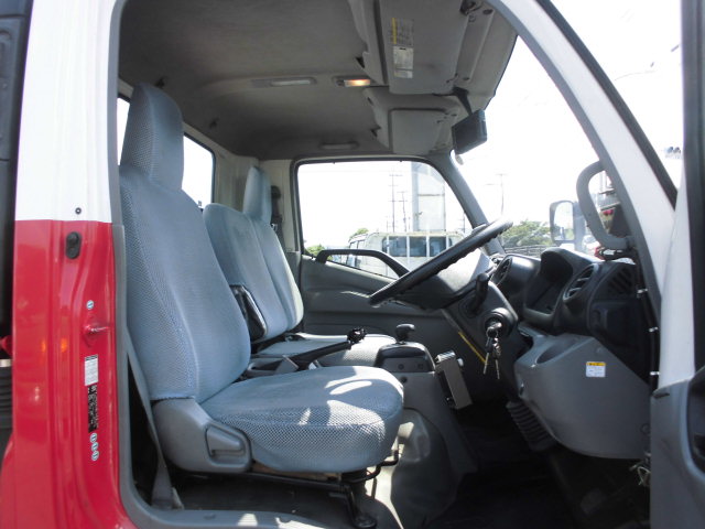 3tワイド パッカー車 回転式 ダンプ式 塵芥車 新明和|中古トラックの販売・買取・査定のアイナビ