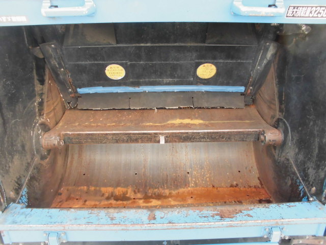 3T パッカー車 回転式 ダンプ式 塵芥車 5.7立米|中古トラックの販売・買取・査定のアイナビ