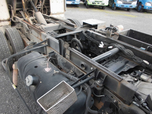 3T パッカー車 回転式 ダンプ式 塵芥車 5.7立米|中古トラックの販売・買取・査定のアイナビ