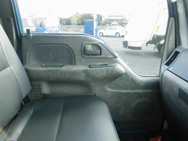 3T パッカー車 回転式 ダンプ式 塵芥車 5.7立米|中古トラックの販売・買取・査定のアイナビ