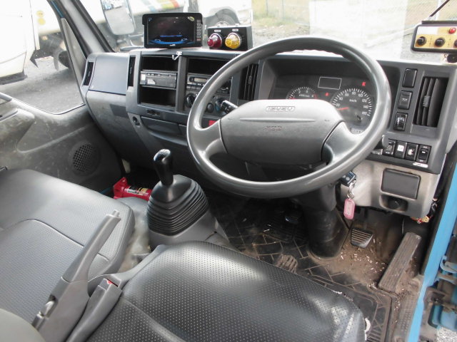 3T パッカー車 回転式 ダンプ式 塵芥車 5.7立米|中古トラックの販売・買取・査定のアイナビ