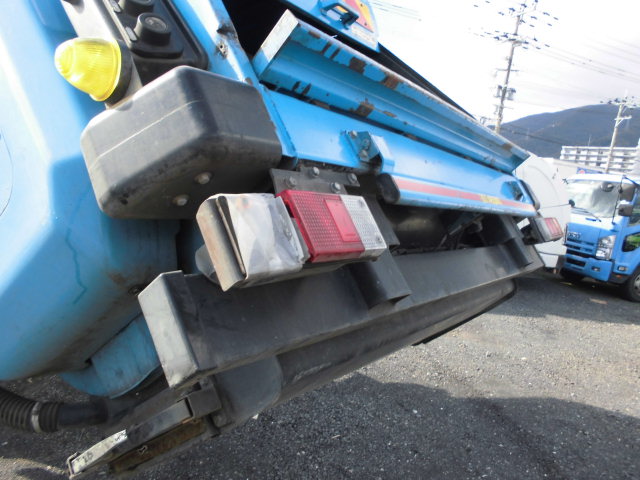 3T パッカー車 回転式 ダンプ式 塵芥車 5.7立米|中古トラックの販売・買取・査定のアイナビ