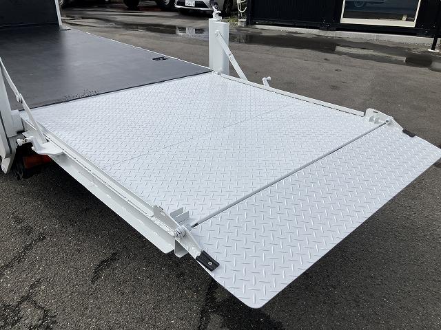 三菱ふそう 平ボディ キャンター|中古トラックの販売・買取・査定のアイナビ