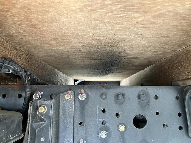 三菱ふそう 平ボディ キャンター|中古トラックの販売・買取・査定のアイナビ