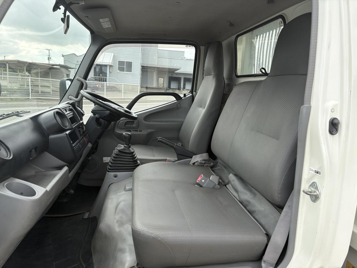 H24 デュトロ 2tダンプ|中古トラックの販売・買取・査定のアイナビ