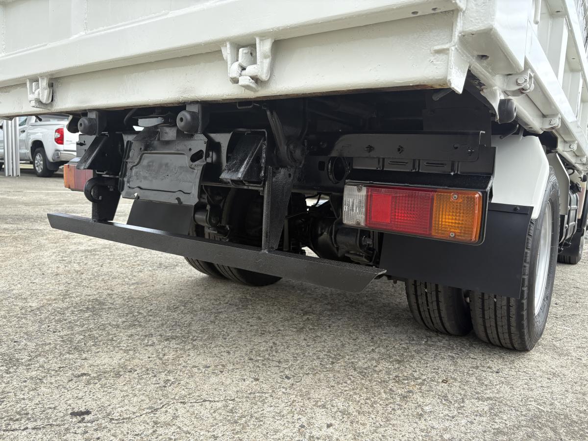 H24 デュトロ 2tダンプ|中古トラックの販売・買取・査定のアイナビ