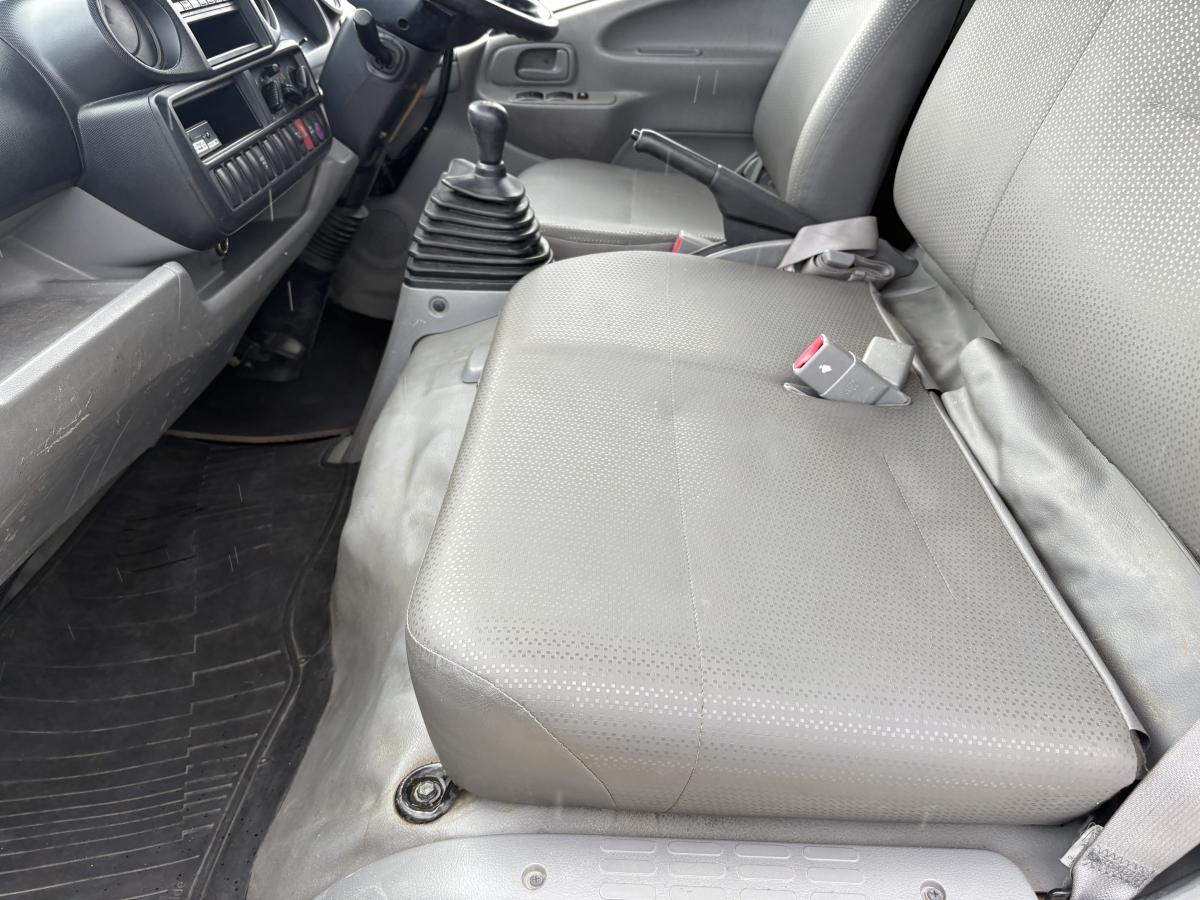 H24 デュトロ 2tダンプ|中古トラックの販売・買取・査定のアイナビ